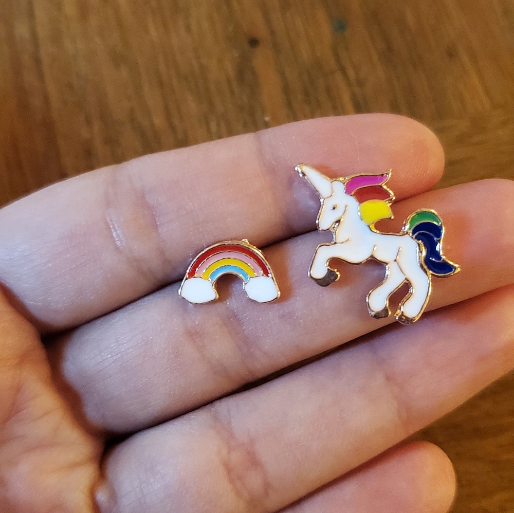 NWOT Unicorn Studs - Picture 3 of 10